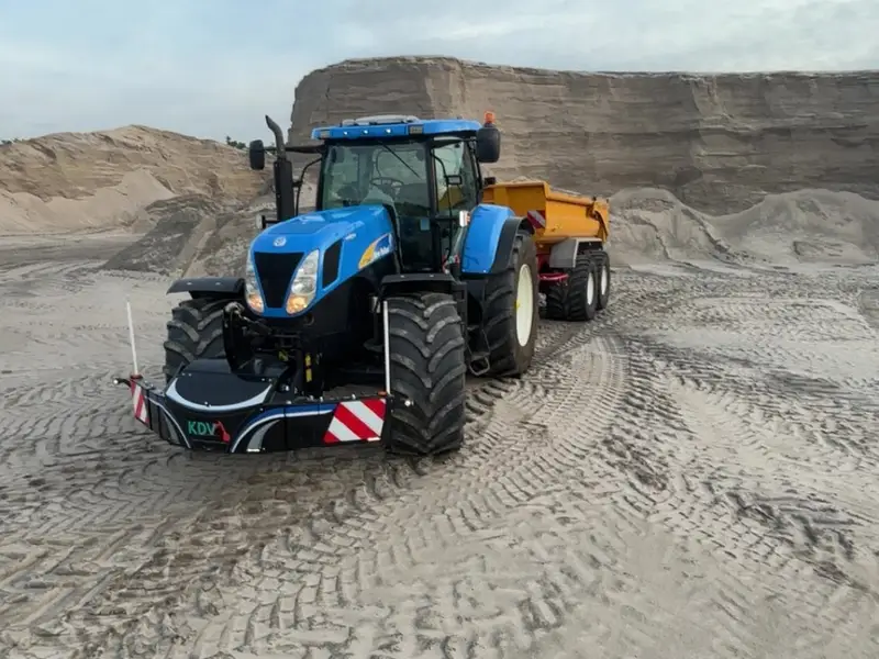 Van grondwerk tot glazen schuifwand — foto 3